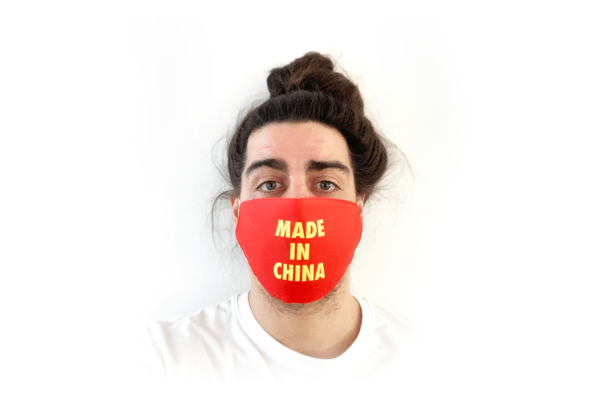 Made In China piros mintás szájmaszk termék minta